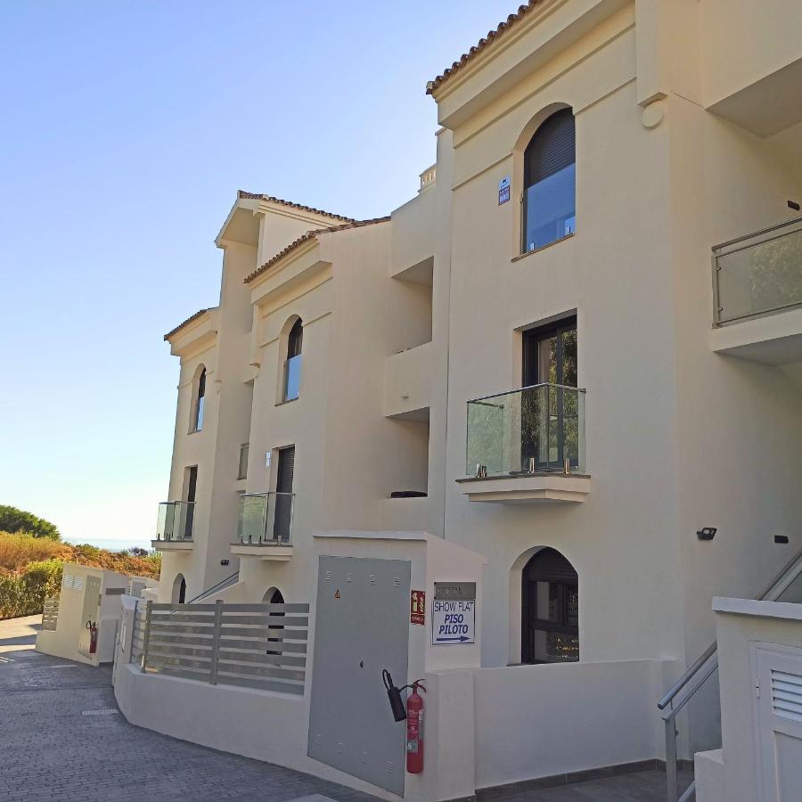 La Paloma Beach Apartment With Pool By Casa Del Sol Hr Manilva Exterior photo