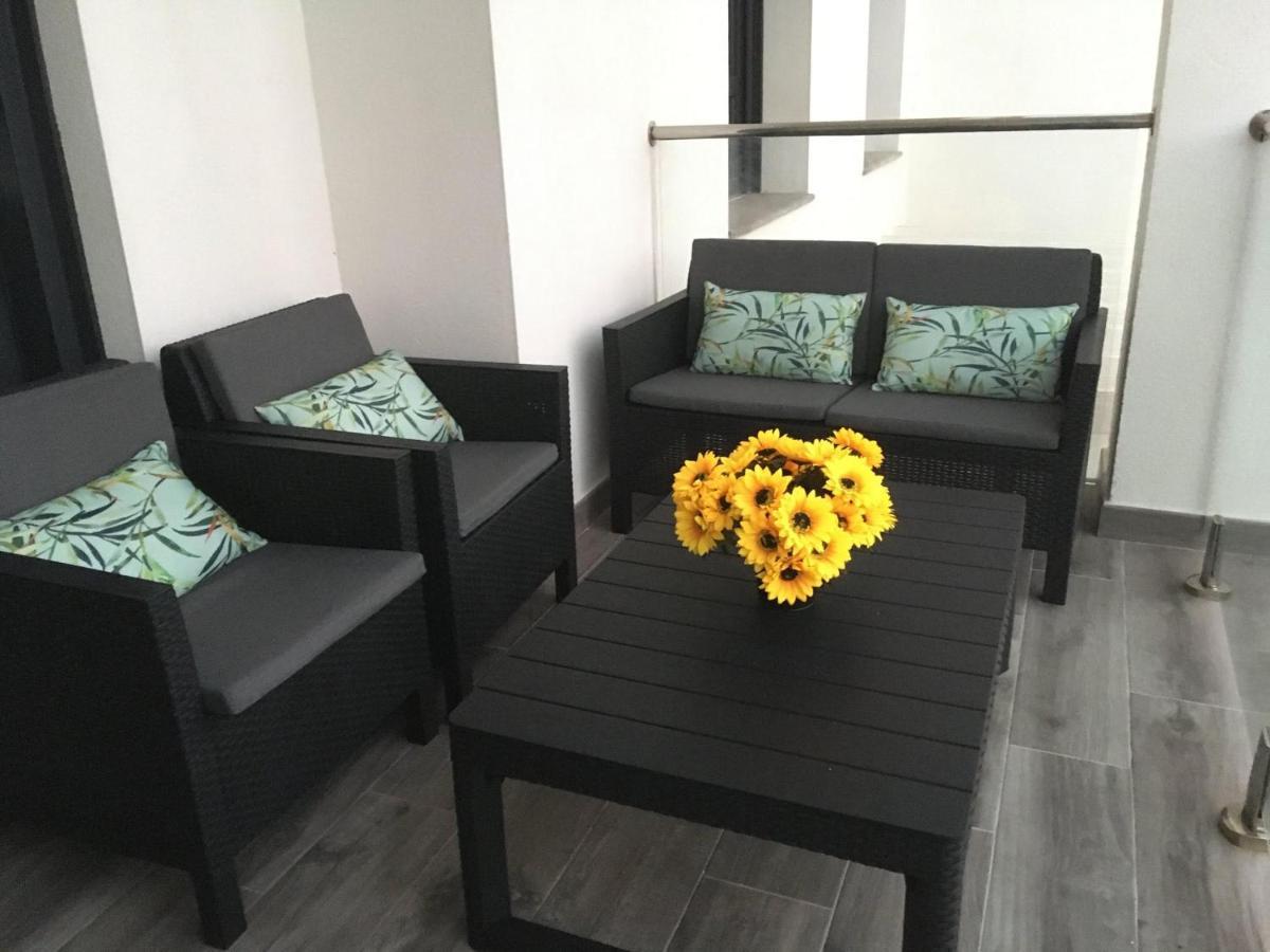La Paloma Beach Apartment With Pool By Casa Del Sol Hr Manilva Exterior photo
